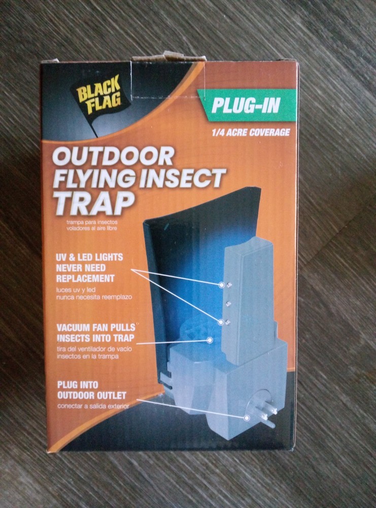 Black Flag plug-in Outdoor Flying Insect Trap