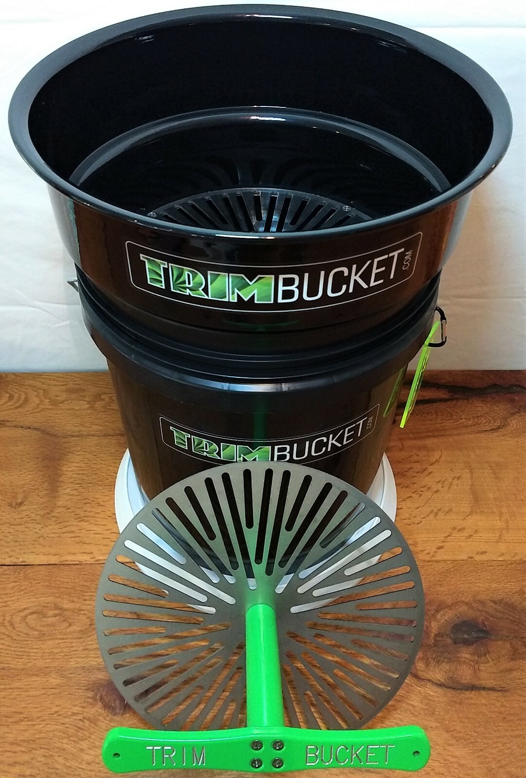 TRIMBUCKET DRY BUD TRIMMING MACHINE, TRIMMER TRIM BOWL HERB