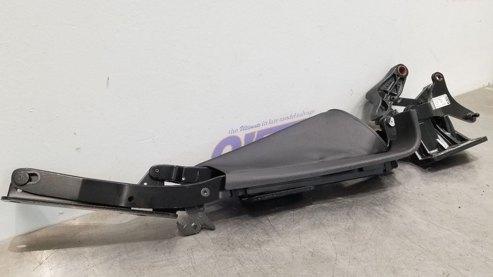 08 CADILLAC XLR-V CONVERTIBLE ROOF FORWARD HINGE LEFT DRIVER