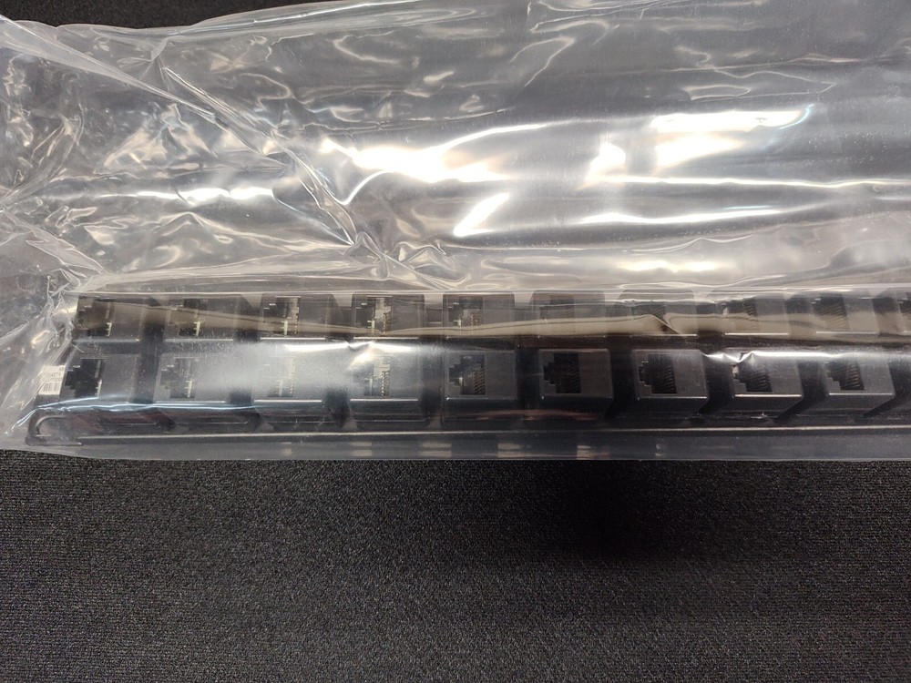 ADC ADCPP32KSRJRJ CAT5e 32-Port Patch Panel (1206274)