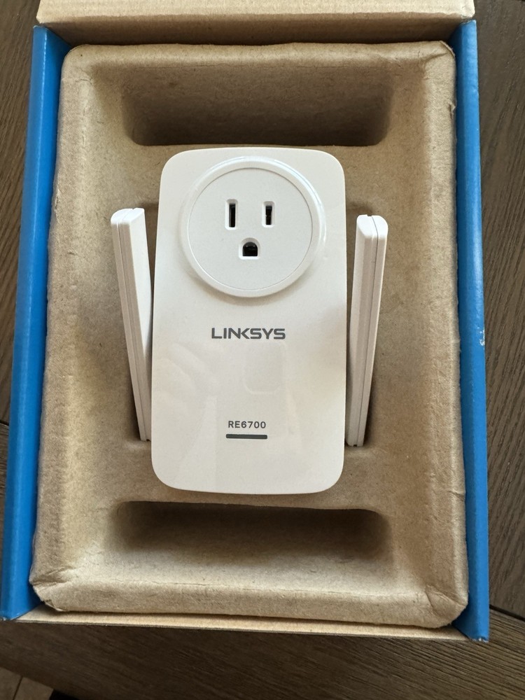 LINKSYS Wi-Fi Range Extender AC1200 Amplify