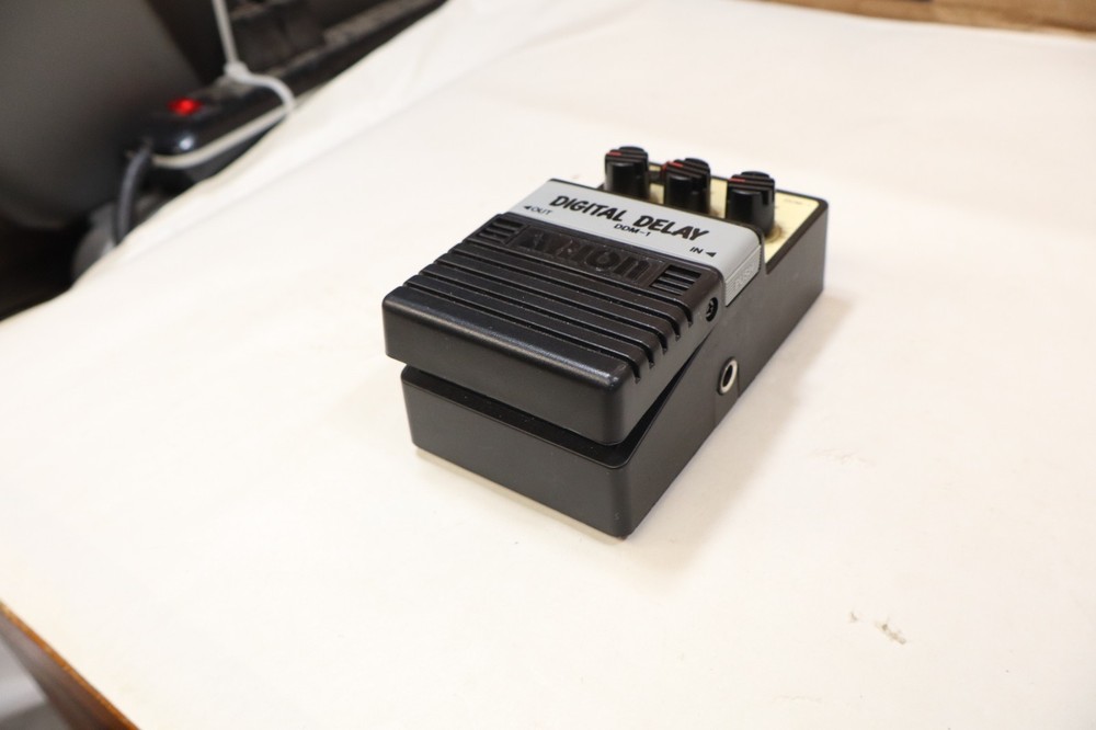 Arion DDM-1 Digital Delay Guitar Effects Pedal