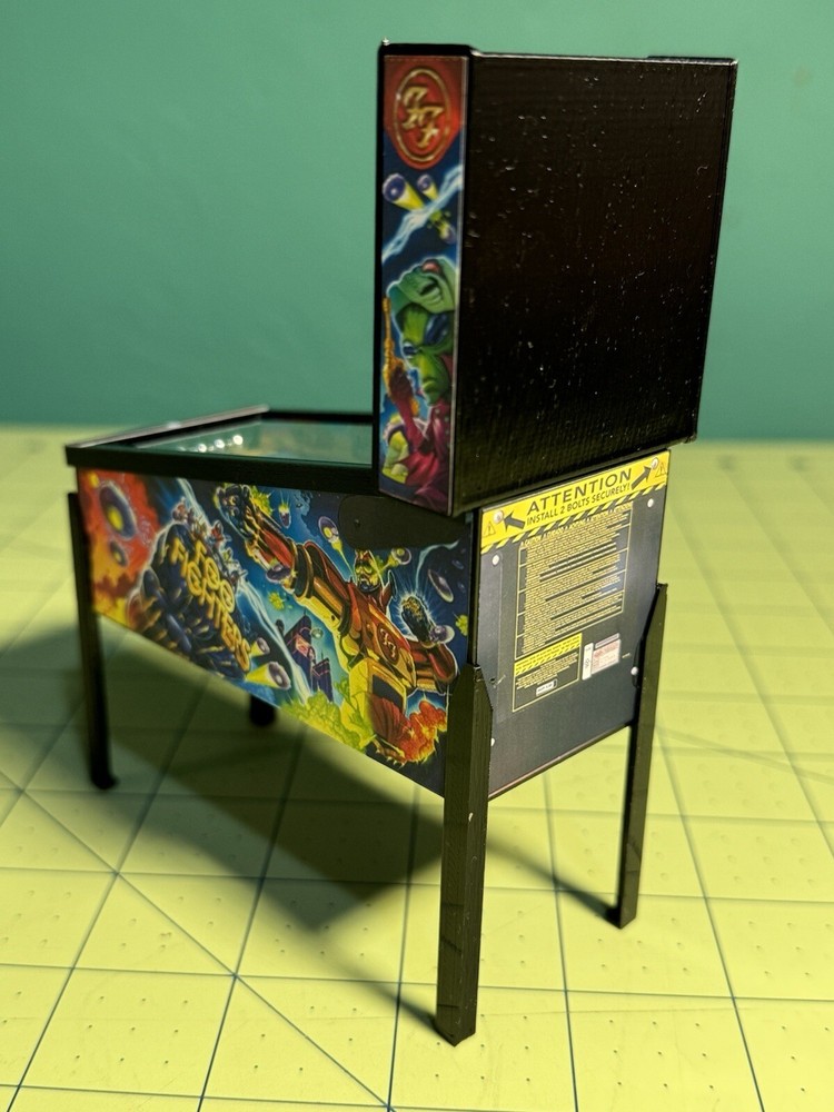 Miniature Replica "Foo Fighters” Pinball Machine Scale Model, Keepsake, Trophy