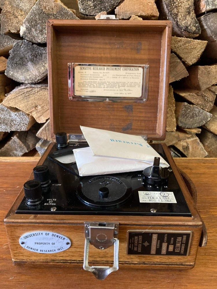 Vintage 1950s Direct Current DC Voltmeter Portable Sensitive Research Instrument