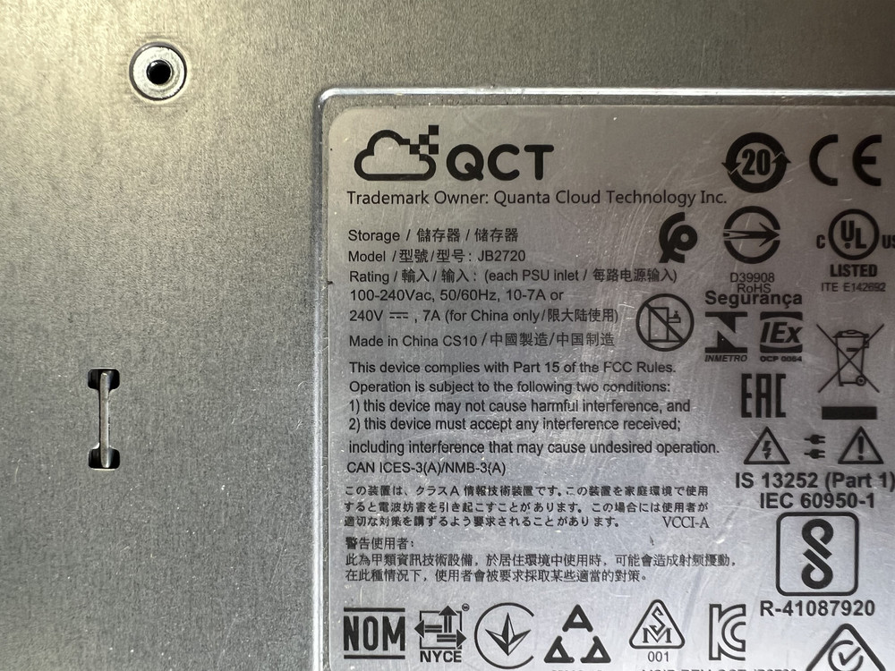 QCT QuantaVault JB2720 Extreme Performance-Density 72-Bay All Flash Array +2x PS