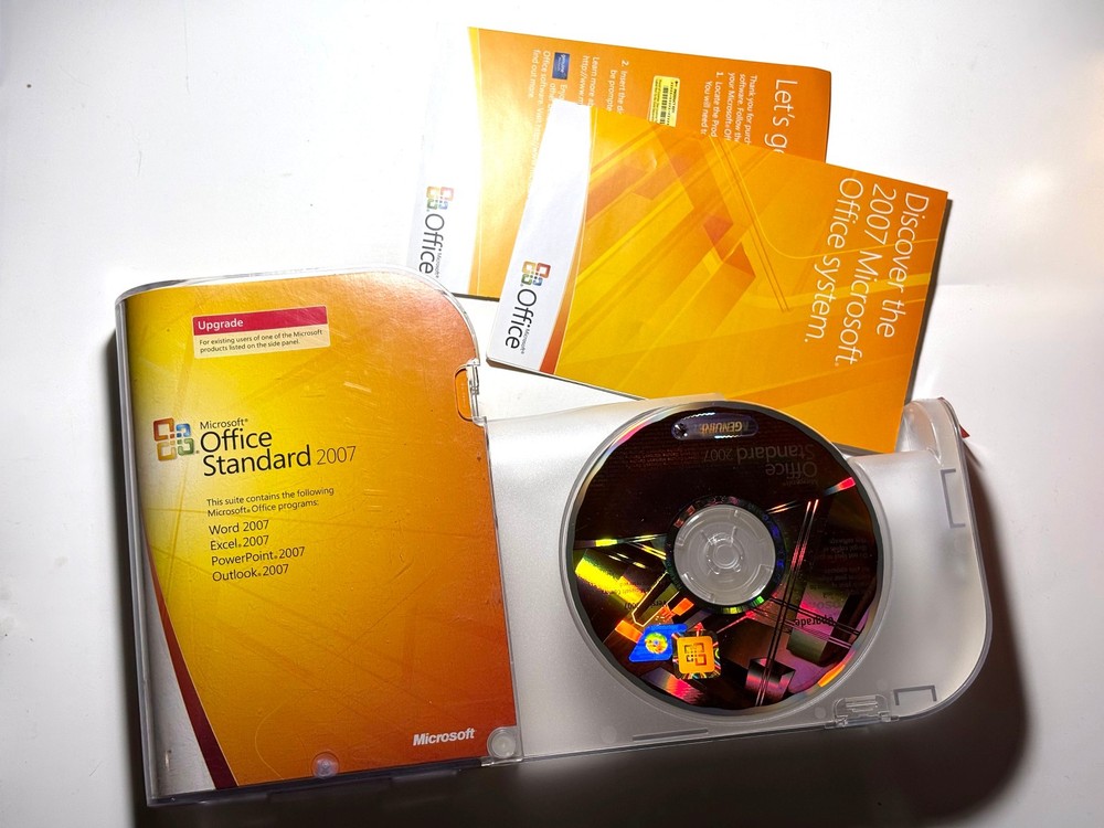 Microsoft Office Standard 2007 Upgrade CD W/ Product Key
