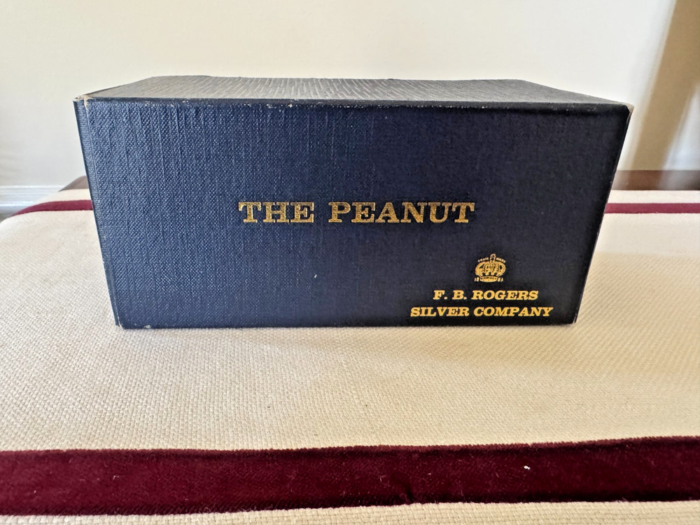 VTG FB Rogers THE PEANUT Silver Plated/Gold Plated Interior Peanut Shaped Dish