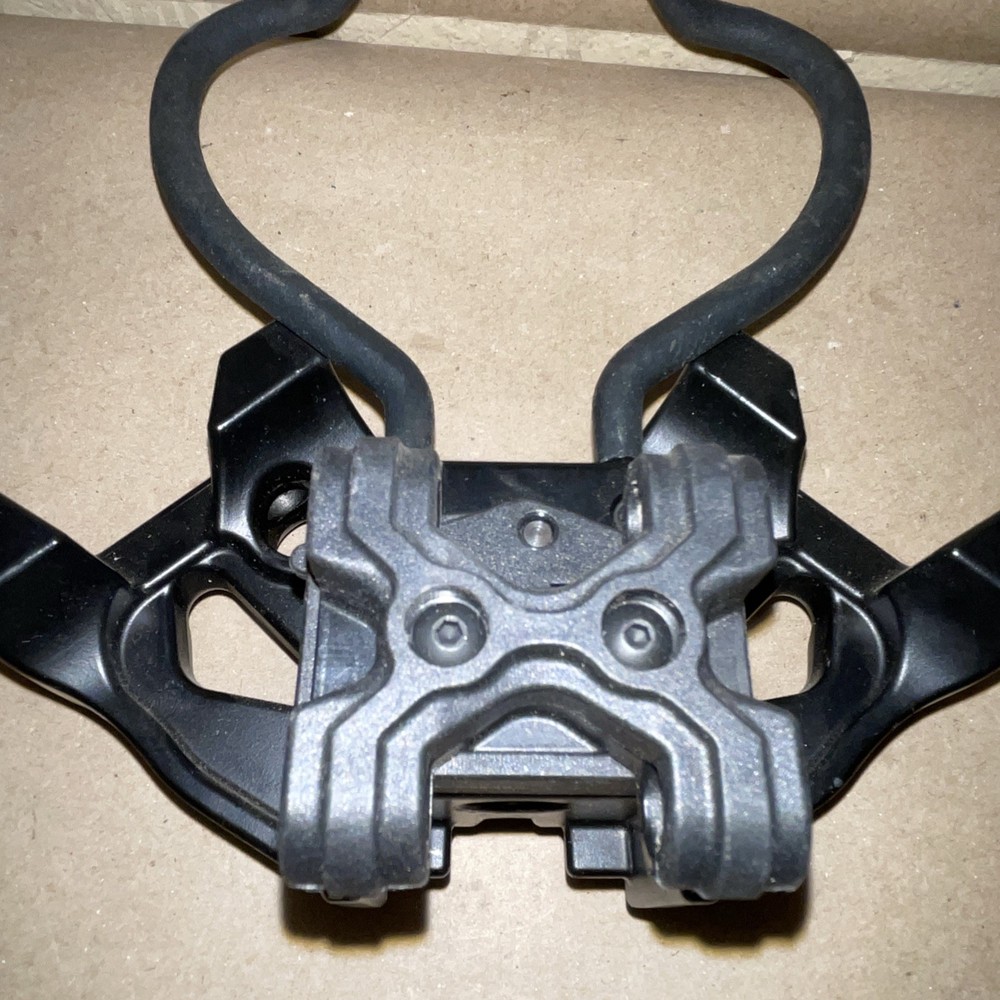 Bear X CATALYST 420 CROSSBOW - Replacement RISER & BOLTS