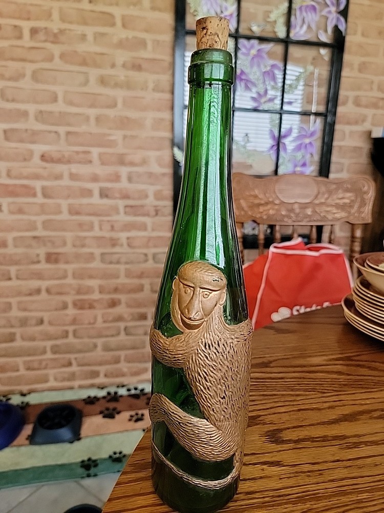 Exceptional German Affentaler Spatburgunder Embossed Monkey Wine Bottle- NICE!!