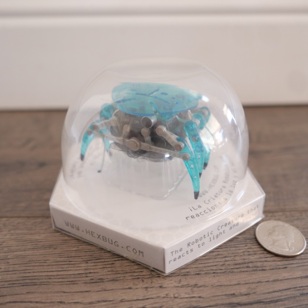 Hex Bug Micro Robotic Creatures Crab Light Blue !!! New Sealed