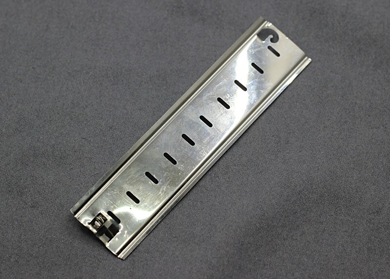 Mounting Bar for 5 Medals  with fastener
