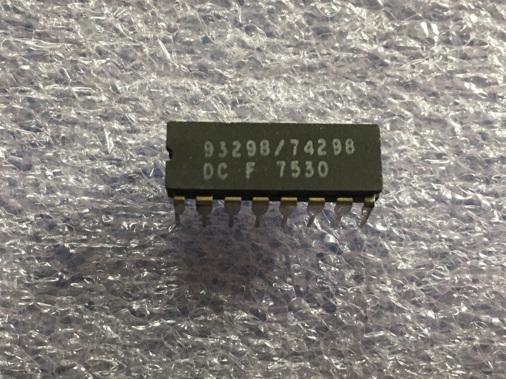 74298DC IC LOGIC MULTIPLEXER QUAD 2-INPUT CERAMIC DIP 16-PIN (LOT OF 1)