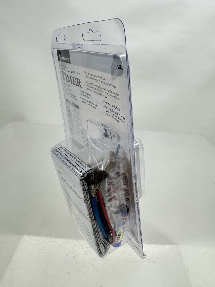 Intermatic SS8C Digital Auto Adjusting Sun Timer Programmable New Sealed