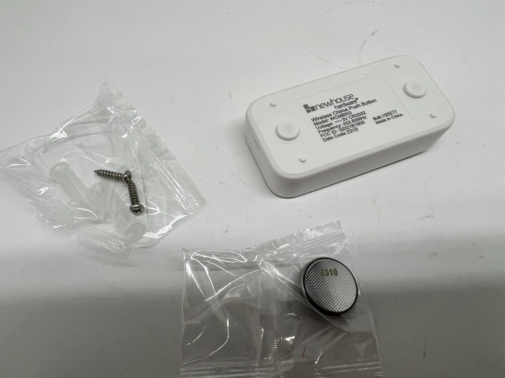 Newhouse Hardware Wireless Chime with LED Light & Push Button WCMBRG White