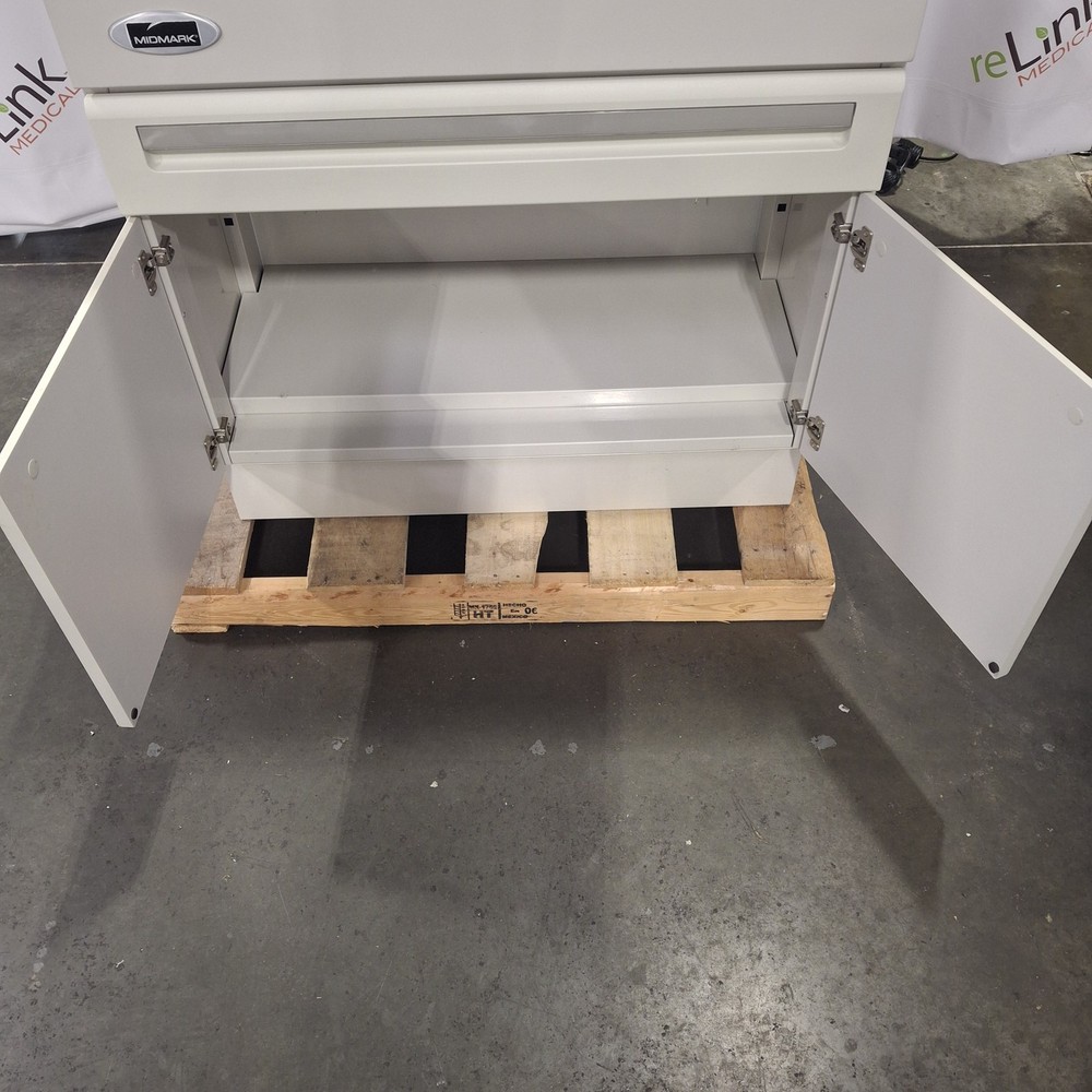 Midmark 640 Pediatric Exam Table