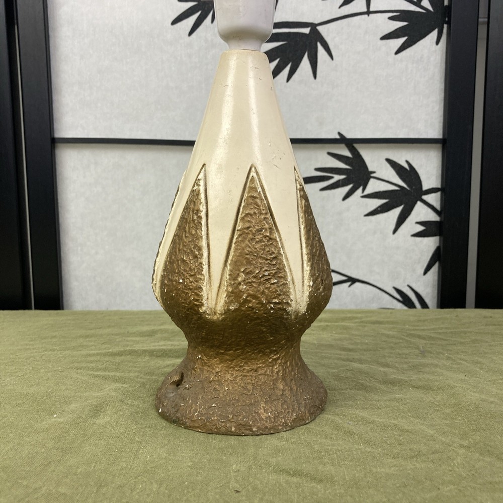 Mid-Century Ceramic Table Lamp – 1960s (Needs Rewiring)