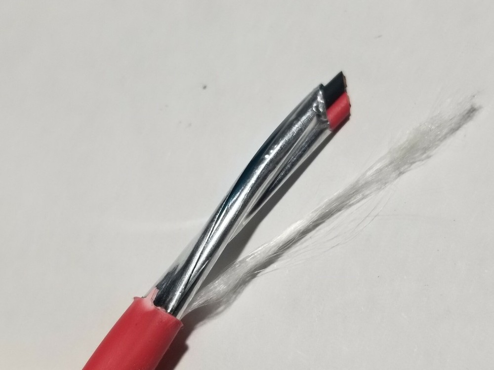 Southwire Genesis 4608 14/2C Solid Shielded Plenum Fire Alarm Cable Red /50ft