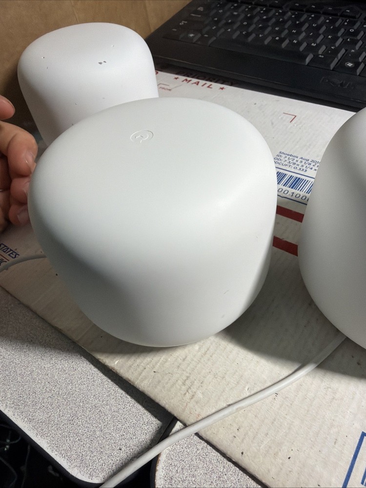 Google Nest Mesh Wi-Fi Router H2D(2) And Wireless Access Points H2E(1)