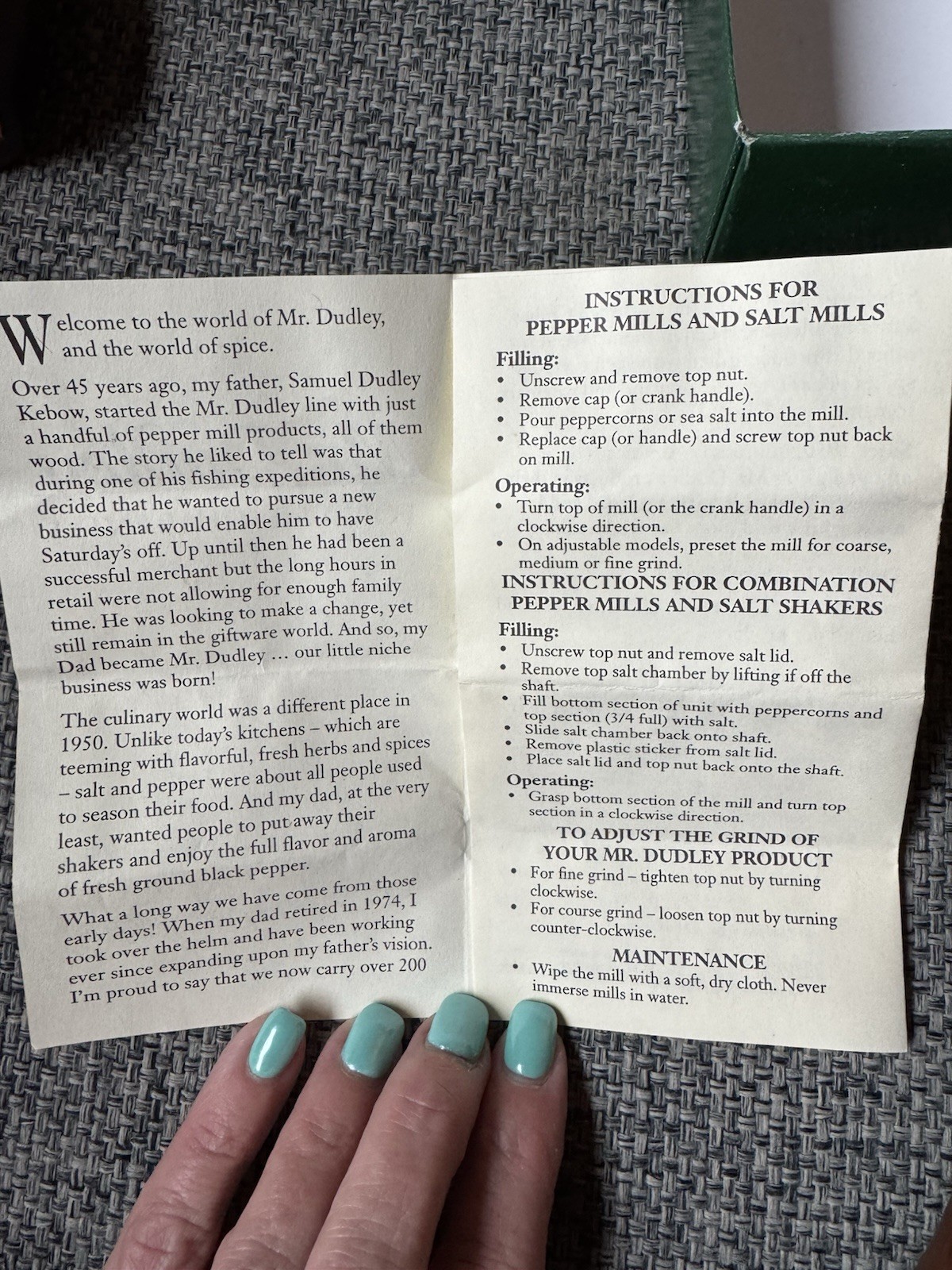 Vintage Mr. Dudley 5.5” Walnut Wood Peppermill & Salt Shaker Set Julian 609 NEW