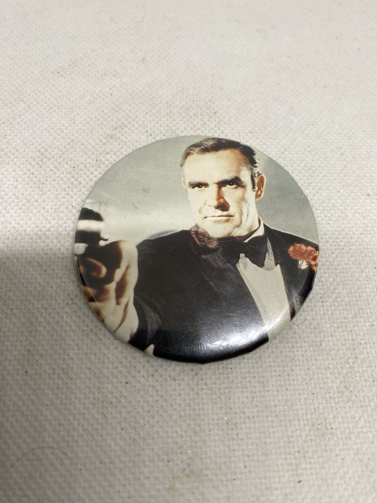 007 James Bond Pin back Button Sean Connery