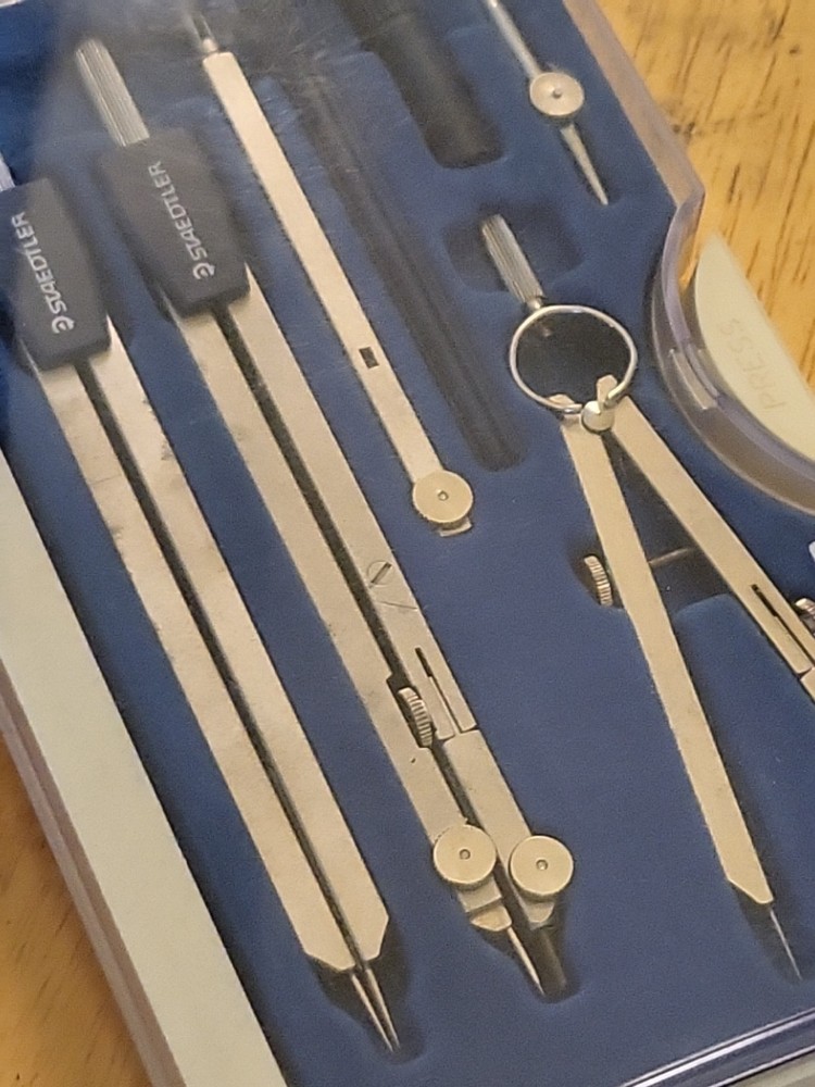 Staedtler Model 559 09 Student Drafting Class Compass 7pc set & OG Hard Case