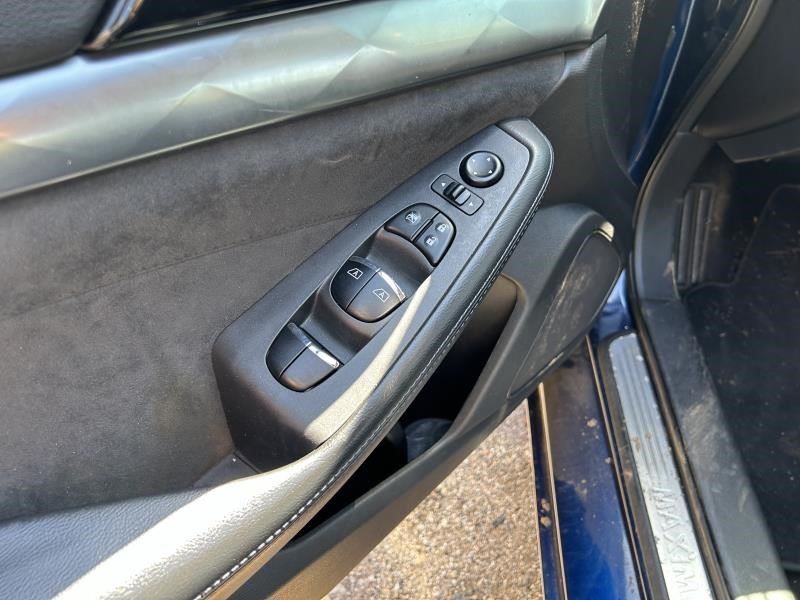 MAXIMA 2016 Fuse Box Cabin 104550318