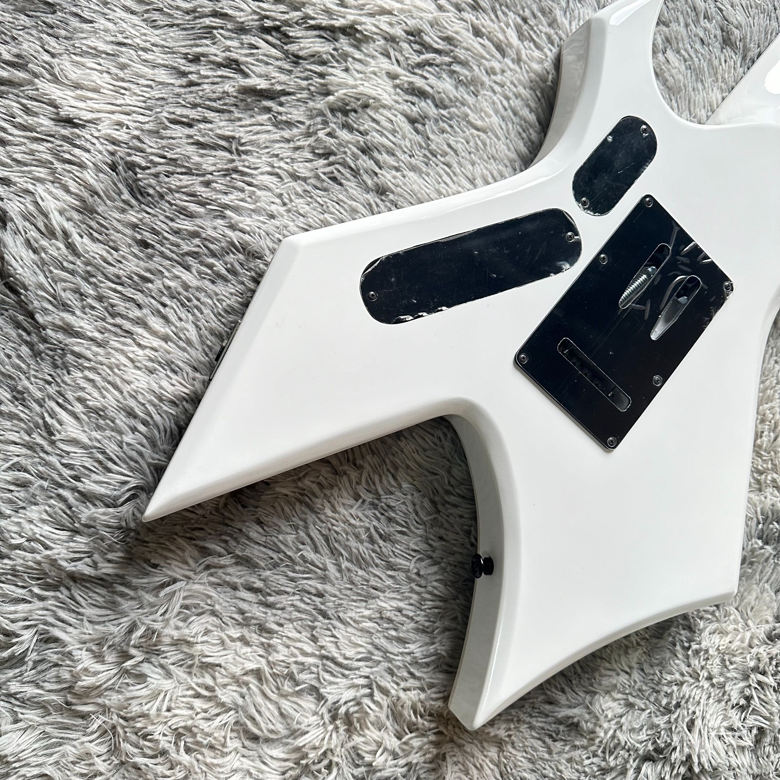 US WarehouseB.C. Rich Warlock white electric guitar HH pickup mahogany body