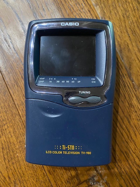 Vintage Mixed Bundle of Electronics...ALL UNTESTED