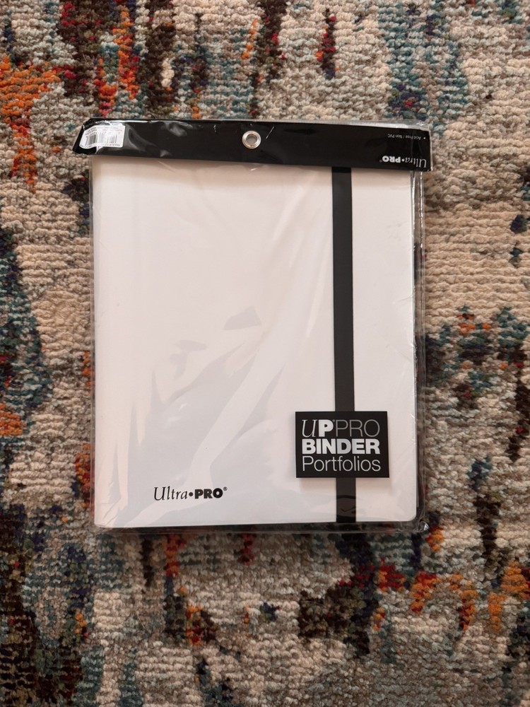 Ultra PRO - Eclipse 9 Pocket PRO Binder Side Loading Pocket Organizer - NEW