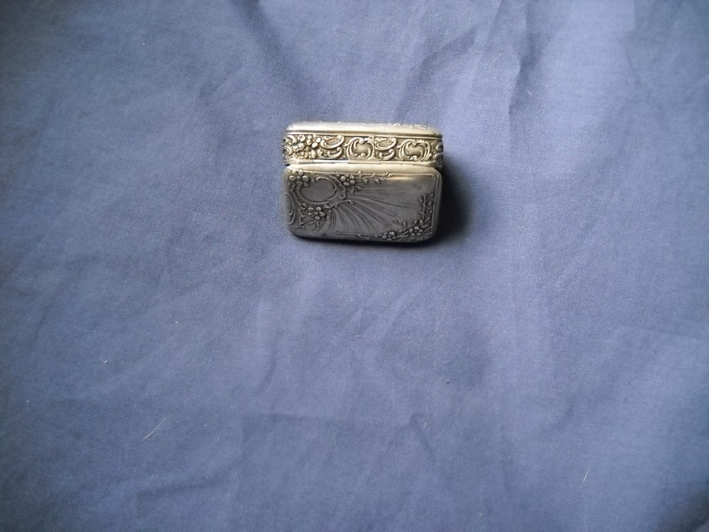 Antique silver rectangular snuff box gilt interior , 2" x 1 1/4". (read)