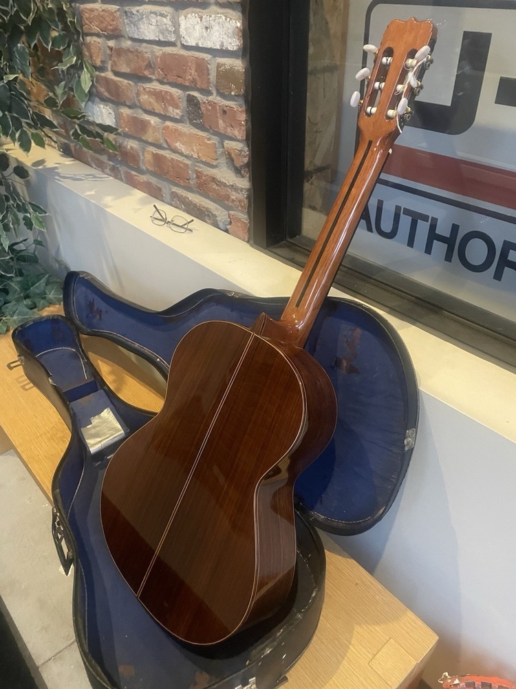 Jose Ramirez R4 Classical Nylon String Guitar