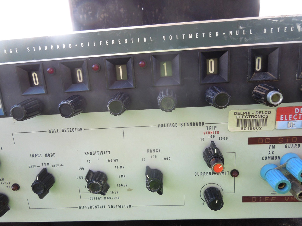 Fluke 335D DC Voltage Standard