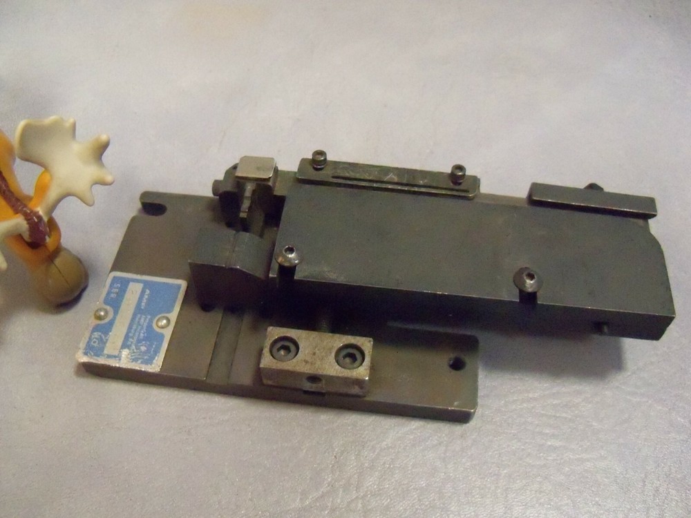 AMP 291146 Wire Crimper