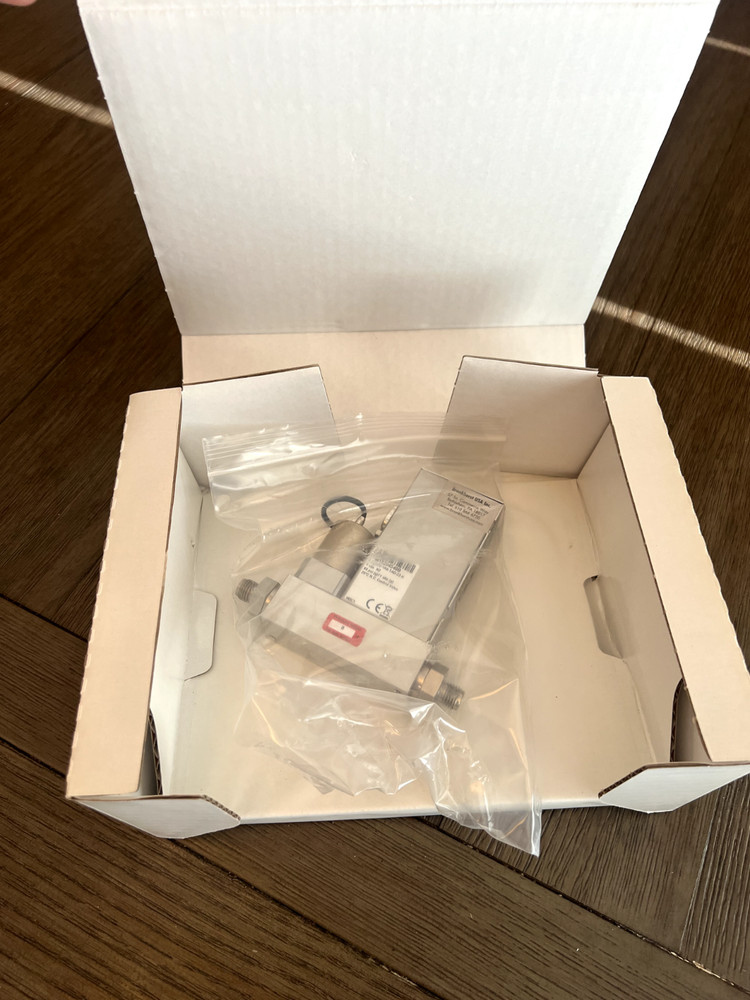 Bronkhorst Mass Flow Controller - 1 slm - Kalrez seals