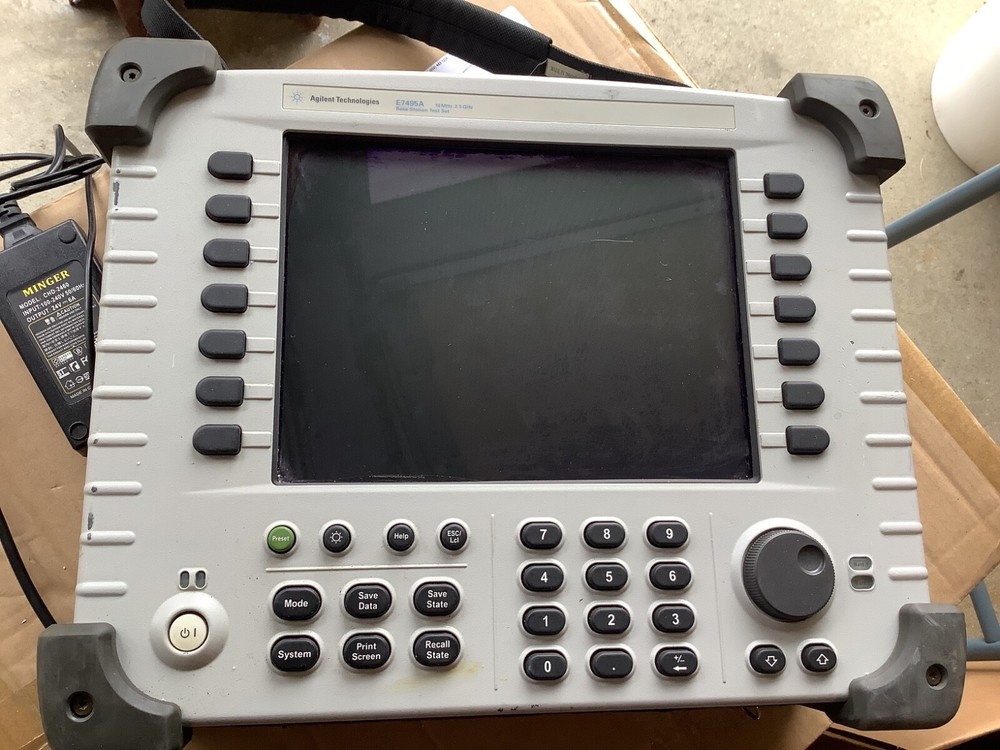 Agilent E7495A Wireless Base Station Test Set in real nice shape NO BATTERY
