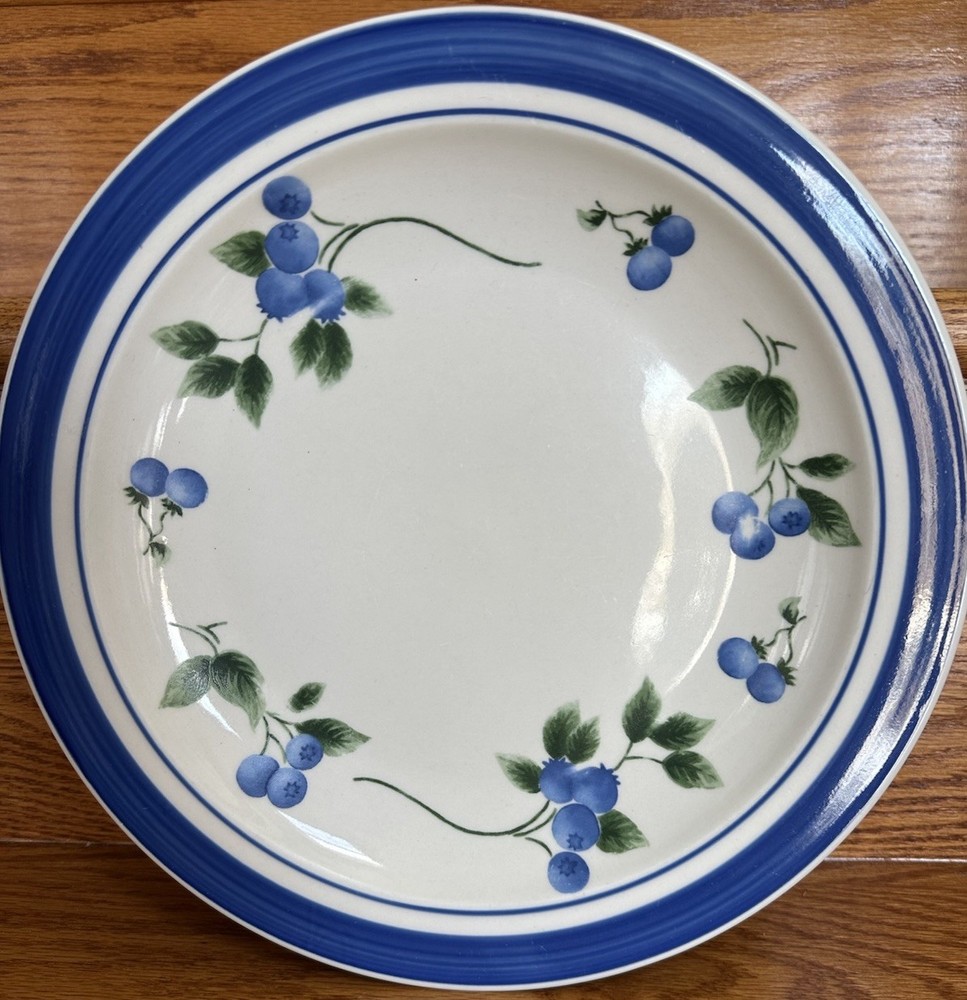 LL Bean Blueberry Dinner Plate