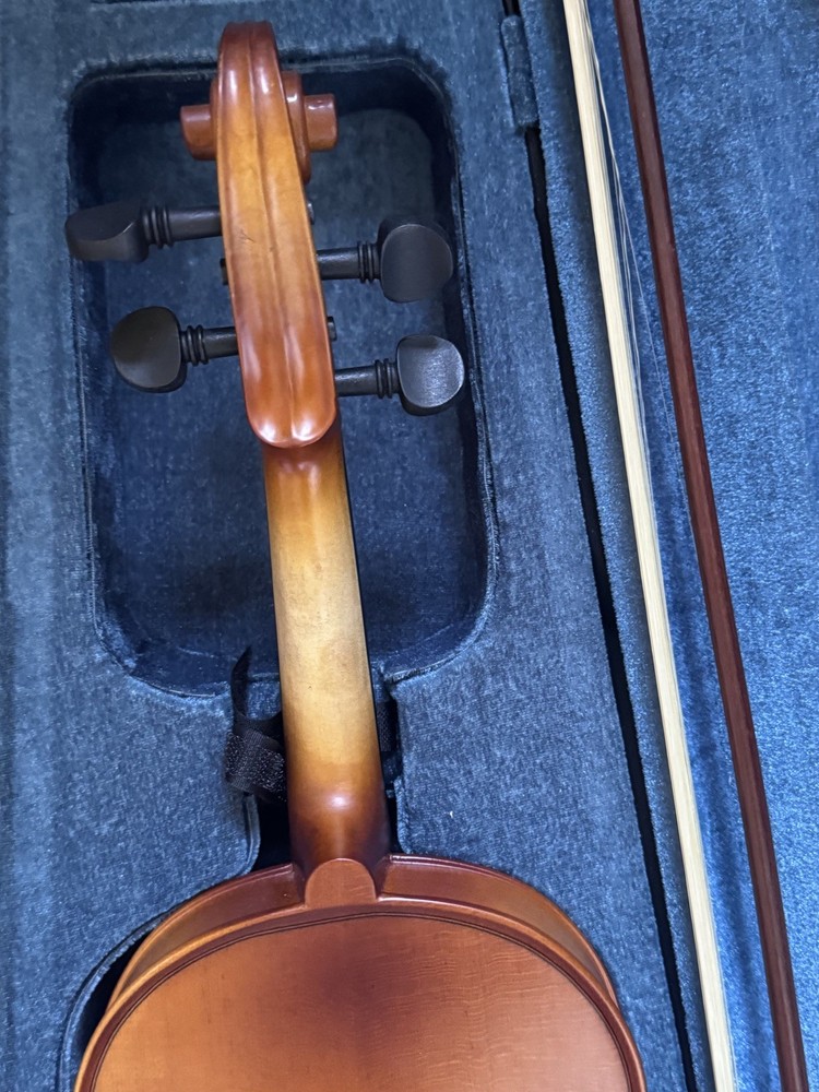 Mendini by Cecilio Violin