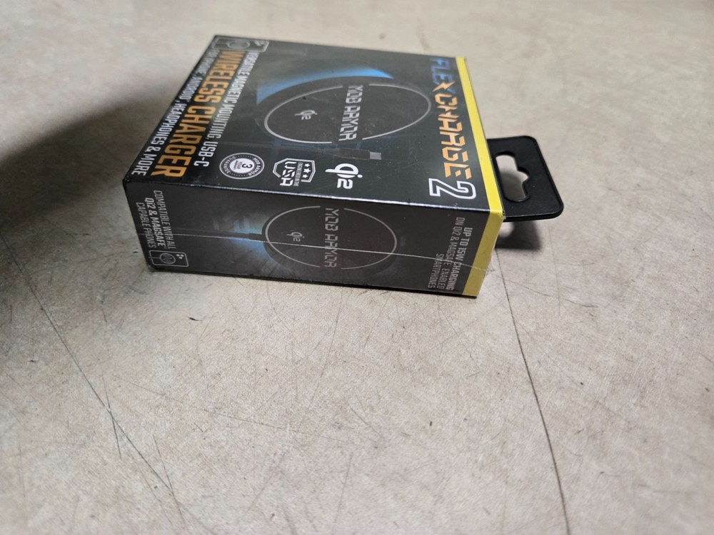 Sealed Mob Armor Flex Charge 2 Magnetic Mount USB-C for iphone / android