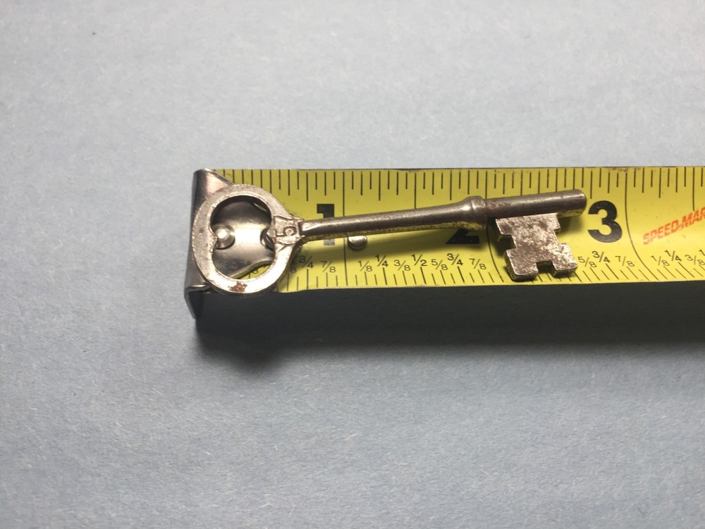 Vintage Skeleton Key - (marked Y57)