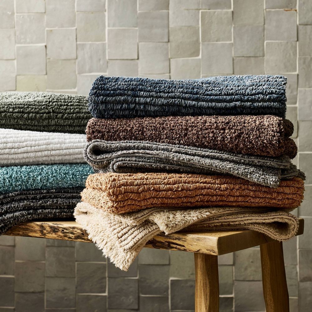 24"x40" Organic Melange Reversible Bath Rug Brown - Casaluna