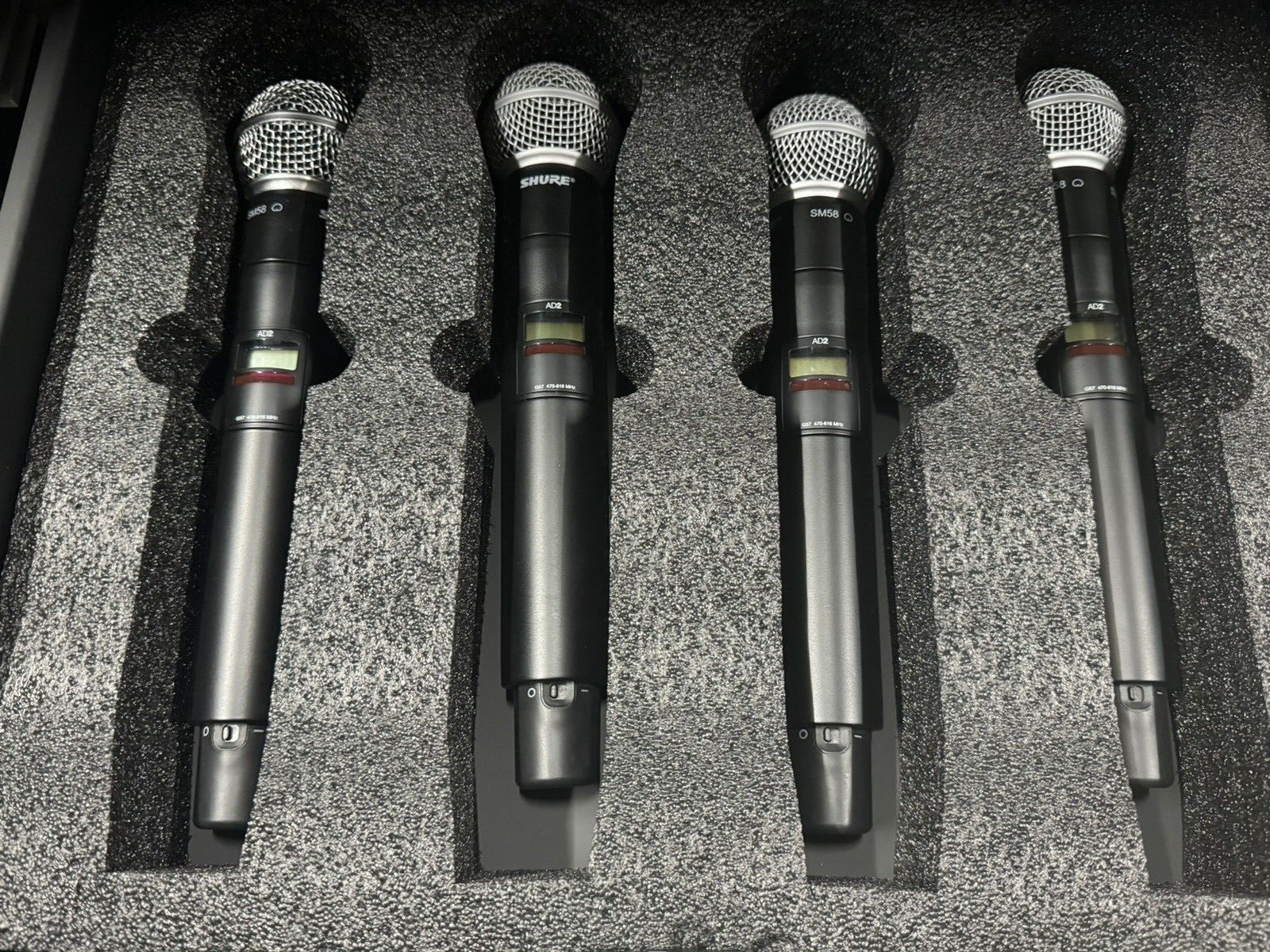 Foam Insert for 4 wireless mics, fits 2U rack drawer