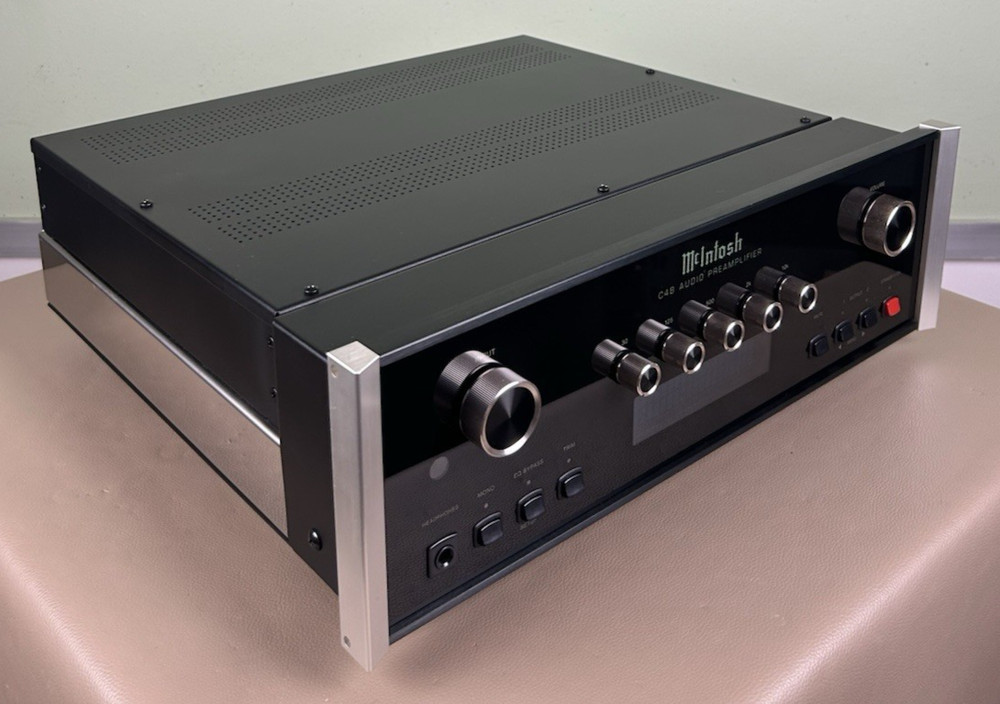 MCINTOSH C48 STEREO PREAMPLIFIER BOX NICE