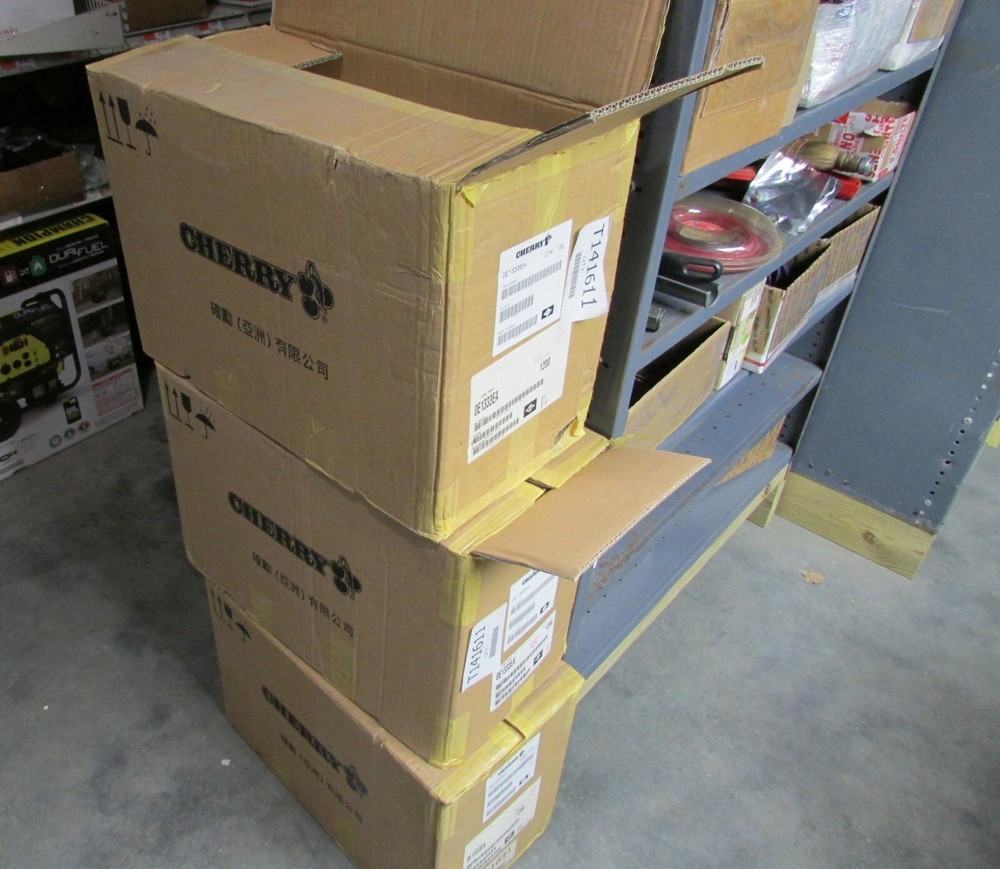 2 Cherry E13 15A Normally Open Snap Action Pushbutton Switch 125/250VAC E13-33EA