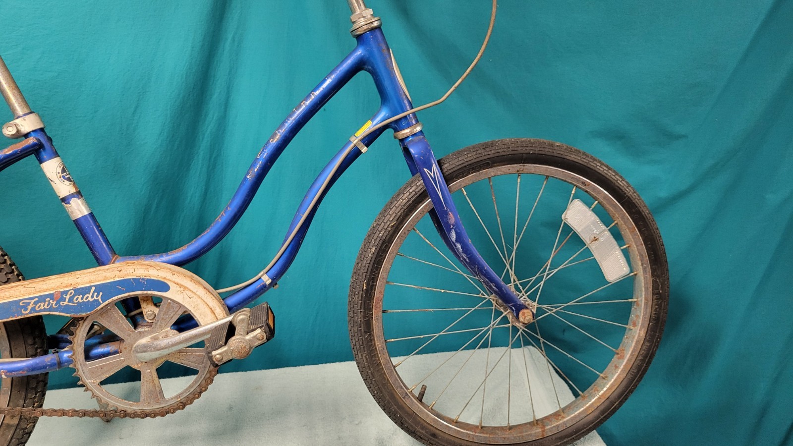 March 1979 Schwinn Fair Lady Complete Bicycle Tires Hold Air Banana Seat Rolls