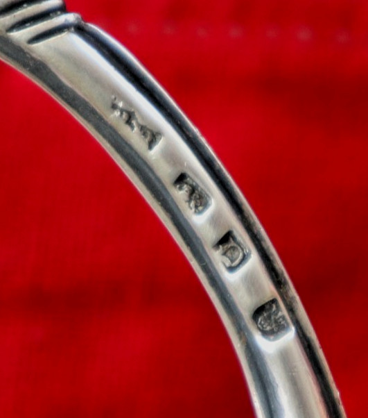 REVOLUTIONARY WAR BRITISH SILVER HILT SMALL SWORD HALLMARKED CIRCA 1770