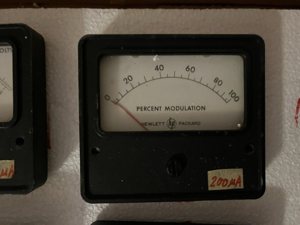 11 Hewlett Packard RMS Volts - Decibels, DBM, Percent Modulation UNTESTED/AS IS