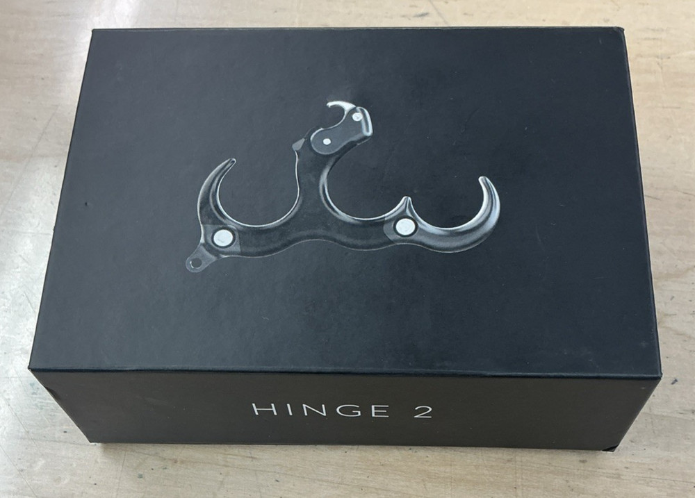 Ultraview Hinge 2 Large Release with Extra Additions Great Condition