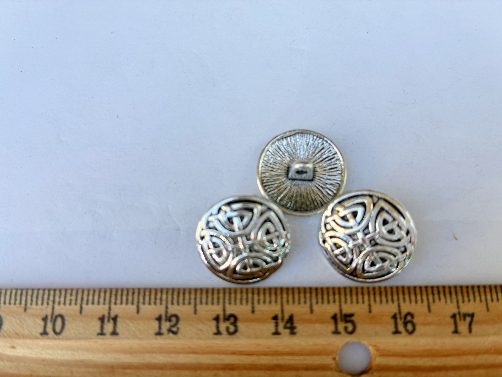 10pc Antiqued Silver Round Sewing Celtic Shank Metal Buttons 17mm (5/8")