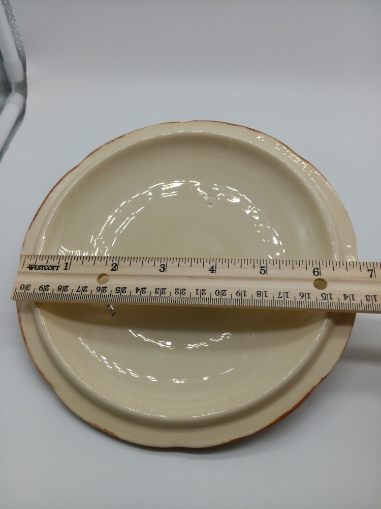 Califorinia Pottery Franciscan Apple Round Vegtable Ðish