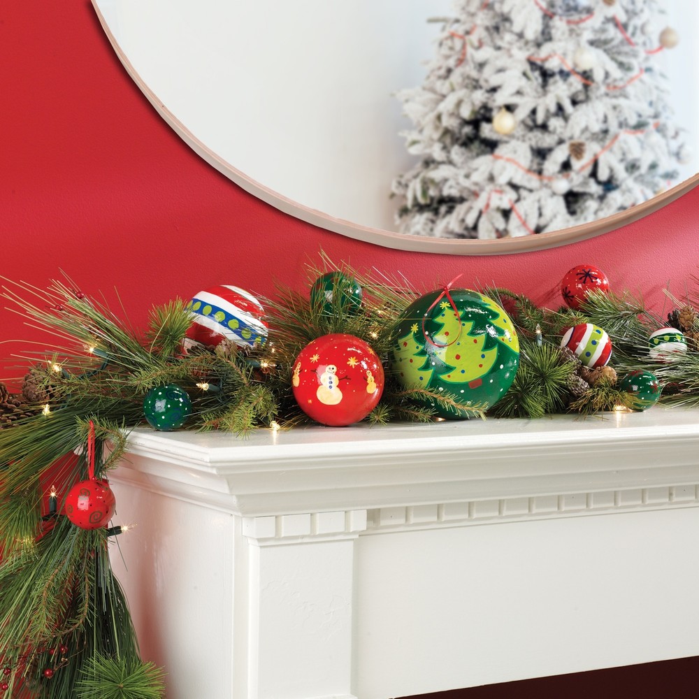 Smooth Styrofoam Balls 6"